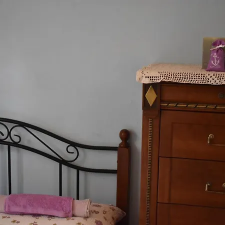 Radnic Apartman Pag Town