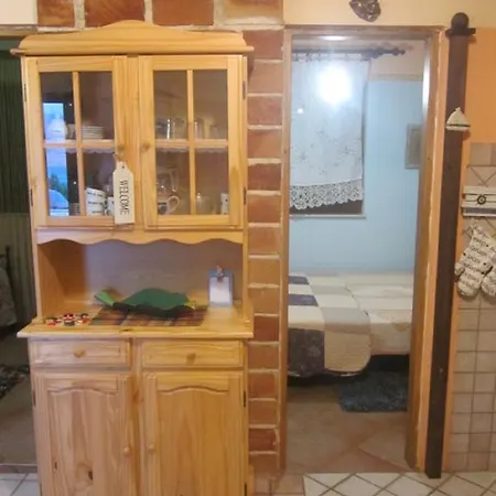 Radnic Apartman Pag Town